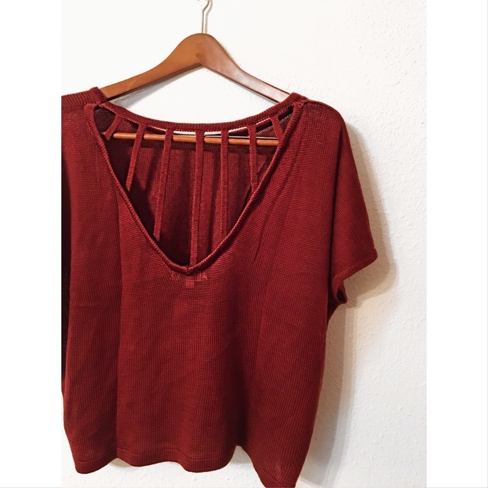 Umgee open back knit top nwot - Picture 2 of 5